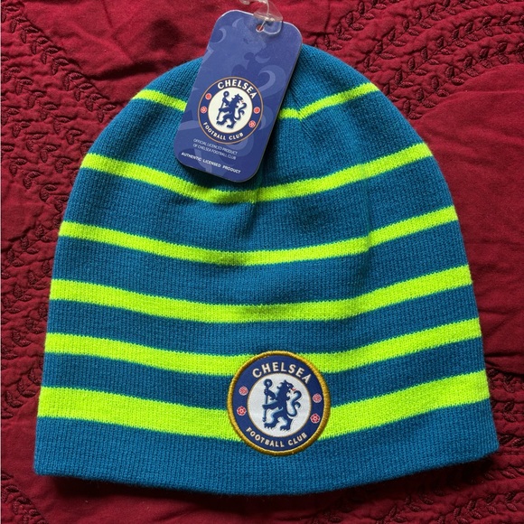 CHELSEA FOOTBALL CLUB BEANIE , 100% ACRLYC - Picture 1 of 4